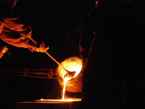 Wielki piec ArcelorMittal Poland może ruszyć już na wiosnę. Pracownicy zachowali pracę