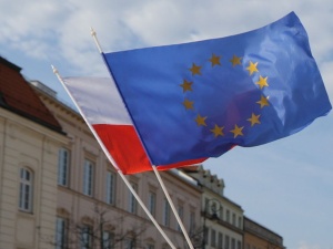 Spada poparcie dla unijnego SAFE. Nowy sondaż pokazuje zmanę