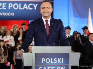 Nawrocki pod ostrzałem Giertycha. W tle USA i CPAC