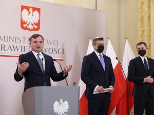 Pokazałem komisarzowi dwa zdjęcia. Z. Ziobro zabrał głos po spotkaniu z komisarzem ds. sprawiedliwości UE