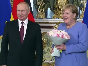Z. Kuźmiuk: To służby mundurowe obroniły polską granicę, a nie rozmowy Merkel z Putinem czy Łukaszenką