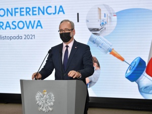 Czeka nas powrót obostrzeń? Niepokojące słowa szefa resortu zdrowia