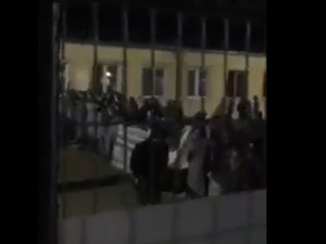 [VIDEO] Bunt imigrantów w ośrodku w Wędrzynie. Jest nagranie!