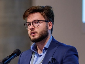 „Czy osoba wpisująca się w białoruską i rosyjską propagandę powinna się cieszyć poparciem Fundacji Obamy?” Jest list otwarty ws. Barta Staszewskiego