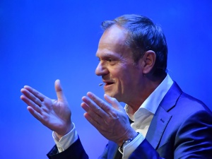 „Gdybym miał takiego hopla jak Kaczyński…” Tusk tłumaczy, że integracja UE jest… metodą na ograniczanie Niemiec