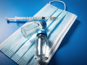 [SONDAŻ] Pandemia COVID-19. Co Polacy myślą o szczepieniach?