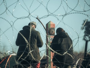 Białoruskie służby podają imigrantom alkohol? MON publikuje nagranie [VIDEO]