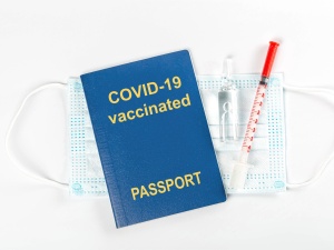 Sondaż: Gdzie powinny obowiązywać certyfikaty covidowe?