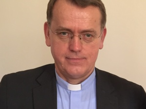 Akty oskarżenia dla wydawcy czasopisma, w którym publikował ks. Oko