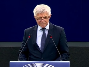 „Przebrzydła szumowino, pachołku moskiewski”. Minister skomentował wpis Marka Belki