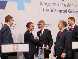 „Polska nie godzi się na dyskryminację”. Morawiecki twardo na spotkaniu V4 z Macronem w Budapeszcie