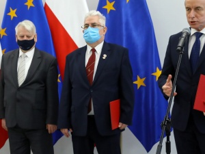Kłopoty Borusewicza: Grozi mu do 10 lat więzienia. W tle immunitet Grodzkiego