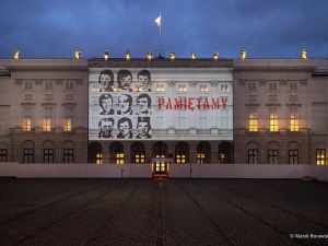 40. rocznica pacyfikacji kopalni „Wujek”. Na Pałacu Prezydenckim wyświetlono iluminację upamiętniającą poległych górników