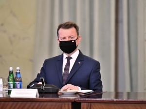„Miał kłopoty z prawem. Nie powinien być na granicy”. Ostry komunikat szefa MON ws. polskiego żołnierza, który miał uciec na Białoruś