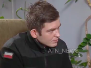 Kolejny fragment „wywiadu” z polskim żołnierzem. „Zastrzelili co najmniej dwóch wolontariuszy” [WIDEO]
