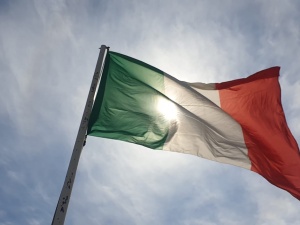 Trzęsienie ziemi w rejonie Bergamo i Mediolanu. Ludzie wybiegli z trzęsących się domów