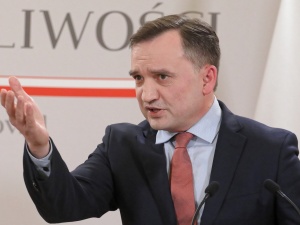 „Nie spodobał się urzędasom w Brukseli wyrok polskiego TK”. Ziobro ostro o decyzji KE [VIDEO]