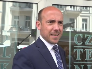 Skandaliczny wpis posła Budki. Porównał europosłanki PiS do plagi?