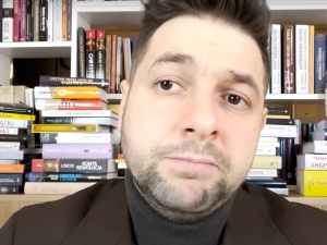 „Dzisiaj jakiś byle dupek z Luksemburga mówi nam, co mamy robić. Niektórzy z rządu byli zbyt słabi”. Gorzkie słowa Patryka Jakiego [VIDEO]