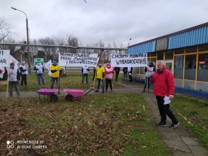 Protest związkowców i pracowników Koltaru