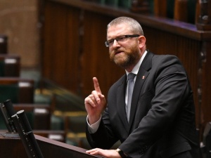 Grzegorz Braun straci ogromne pieniądze za brak maseczki w Sejmie! Ujawniono kwotę