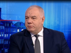 Od osoby, która reprezentuje Polskę za granicą.... J. Sasin mocno odpowiada ambasadorowi RP w Czechach