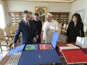 Ta wizyta to jakieś himalaje hipokryzji. Wicemarszałek Senatu mocno o spotkaniu Grodzkiego z Papieżem