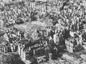 Niemiecka historyk: Niemcy nie tylko chcieli ograbić Polskę, ale zniewolić i zabić jej mieszkańców oraz zniszczyć kulturę
