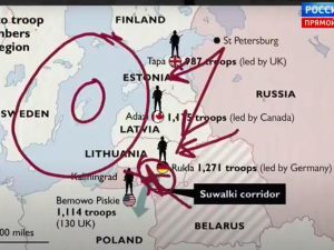 Szokujące sceny w rosyjskiej telewizji publicznej. „Zaznacza na mapie strzałkami, jak będzie szła ofensywa” [WIDEO]