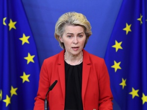KE oferuje Ukrainie pakiet pomocowy za 1,2 mld euro. Pomoże w zaspokojeniu potrzeb w związku z konfliktem