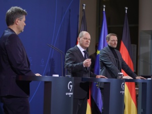 Z. Kuźmiuk: Politycy Platformy są gotowi bronić stanowiska Niemiec w sprawie konfliktu Rosja-Ukraina