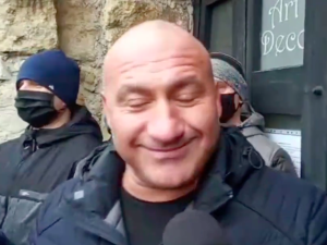 [VIDEO VIRAL] Awantura w Wieluniu! Najman zapytany o pracę „Słowika” w MMA VIP. Odpowiedź wywołała lawinę śmiechu