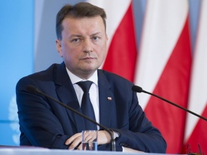 Mariusz Błaszczak zakażony koronawirusem. Dziś jest w izolacji, wczoraj był w Sejmie