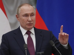 „Rosja została oszukana w tej sprawie”. Putin o Polsce na konferencji prasowej
