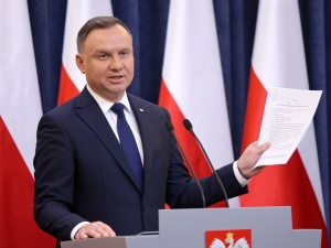Ciekawy ruch. W Brukseli strzelają korki. Gorące komentarze po propozycji Prezydenta w sprawie likwidacji Izby Dyscyplinarnej