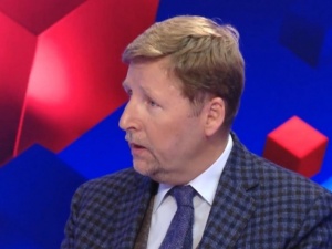 Migalski ma „pomysł”, jak zachęcić Polaków do szczepień. „Walnąć po kieszeni i mielibyśmy…”