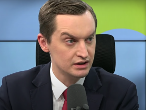 Myliłeś się wtedy. Dzisiaj masz rację?. Politycy klubu PiS sprzeczali się na Twitterze