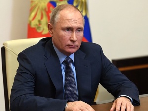[Felieton TS] Karol Gac: W objęciach Putina