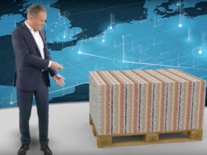 „Na tej palecie jest 18 mln euro (...) To są idioci”. Tusk publikuje nowe nagranie [WIDEO]