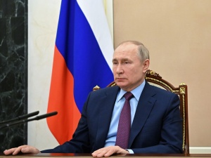„Wojna cały czas się tli”. Wiceminister Jabłoński wyjaśnił, jakiej reakcji Zachodu Putin się obawia