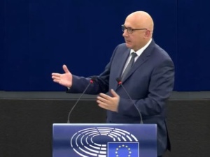 Skandal w PE. Europosłowi Brudzińskiemu odebrano głos podczas debaty nt. inwigilacji Pegasusem [WIDEO]