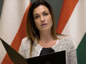 „Dopóki rządzi konserwatywny rząd, dopóty będą pieniądze”. Węgierska minister uspokaja po wyroku TSUE