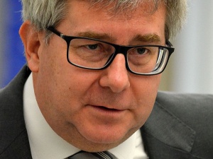 Ryszard Czarnecki wzywa: Ten premier, ten rząd, decyzje twardej gry z UE powinien podjąć jak najszybciej [WIDEO]