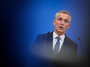 Stoltenberg: wszystko wskazuje na to, że Rosja planuje pełny atak na Ukrainę