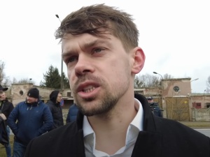Rzecznik PKN Orlen: Haniebny przykład dezinformacji. Kołodziejczak próbuje wywołać panikę