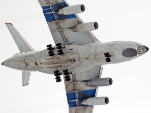 Ukraińskie siły zbrojne: Zestrzeliliśmy rosyjskiego Iła-76 z desantem spadochroniarzy