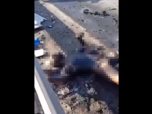 [VIDEO 18+] Ukraiński MON publikuje wstrząsające nagranie spalonych zwłok rosyjskich żołnierzy. Wróg nie ma miejsca na naszej ziemi!