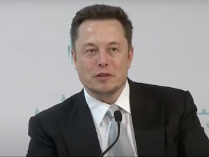 Elon Musk podłączył Ukrainę do systemu internetu satelitarnego 