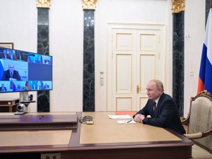 Rosja: Putin postawił siły odstraszania nuklearnego w stan gotowości