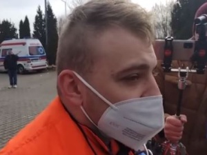 [wideo] Wstrząsająca relacja ratownika z granicy z Ukrainą: „Agresywni mężczyźni spoza Ukrainy, tylko 20 proc. to matki z dziećmi”